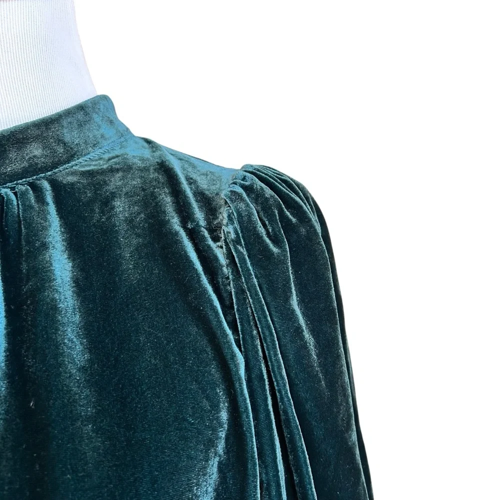 Boden puff sleeve velvet top dark green sz 10